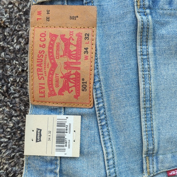 NWT Men's Levi 501 Stretch Button fly - Picture 6 of 6